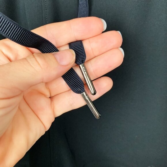 lululemon | On The Fly Short *Woven Black - Picture 4 of 6